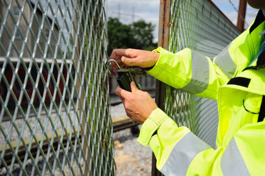 Building site security Hoarwithy